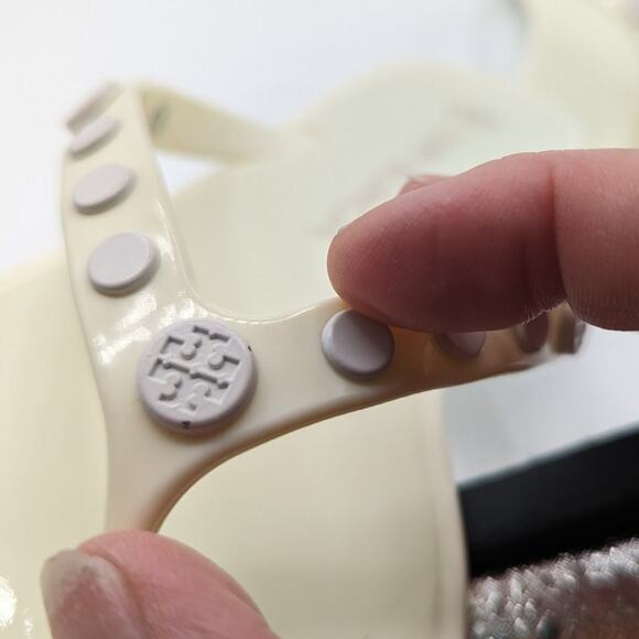 Tory Burch Jelly Studded Thongs New Ivory Color White Studs NWOT 9M - Picture 10 of 11